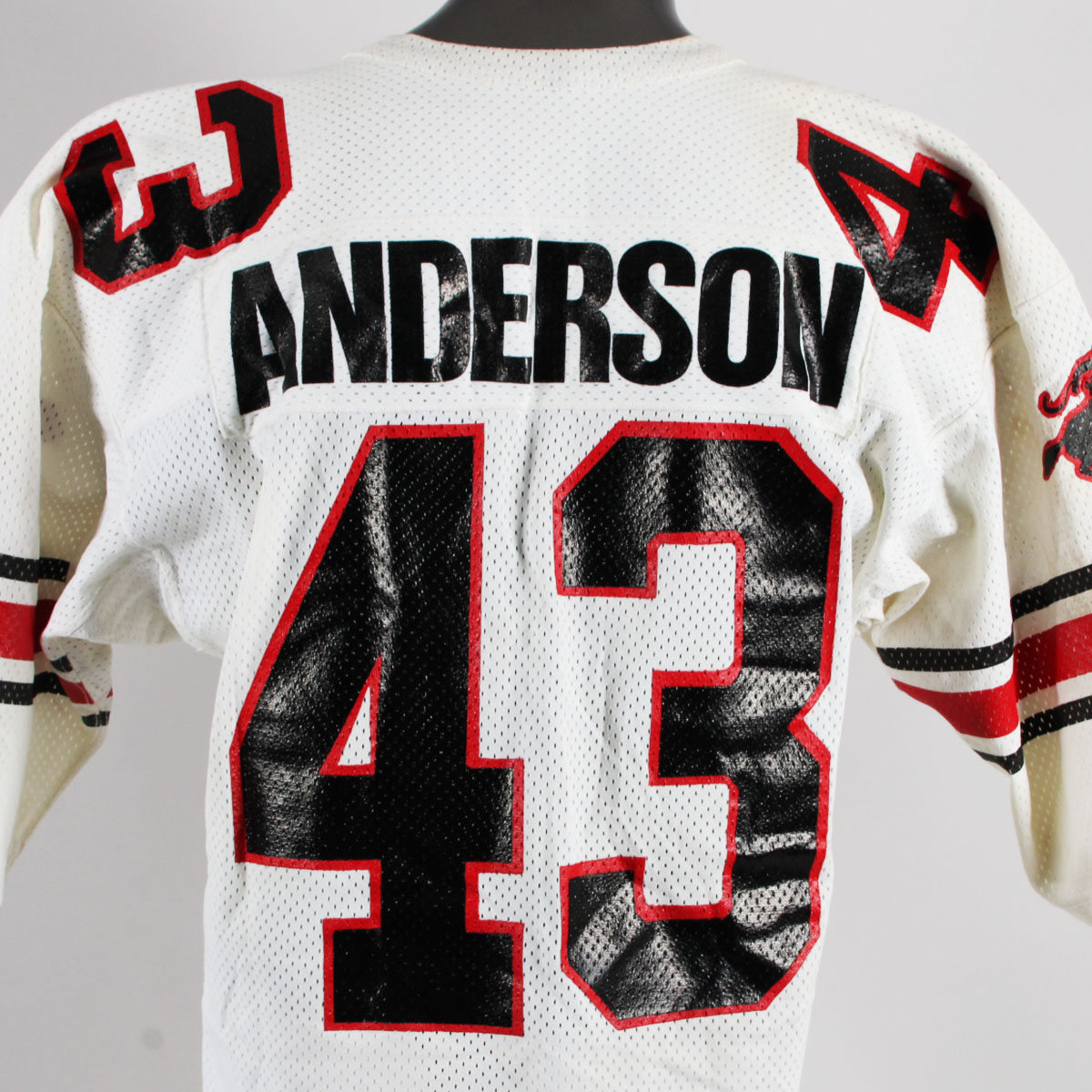 104329-42_02 104329-42_02