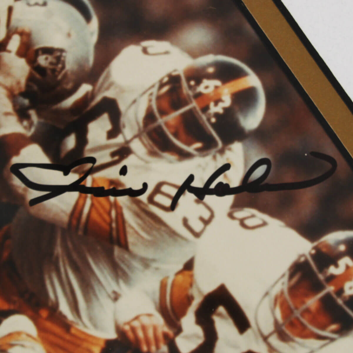 104679-dis_04 104679-dis_04