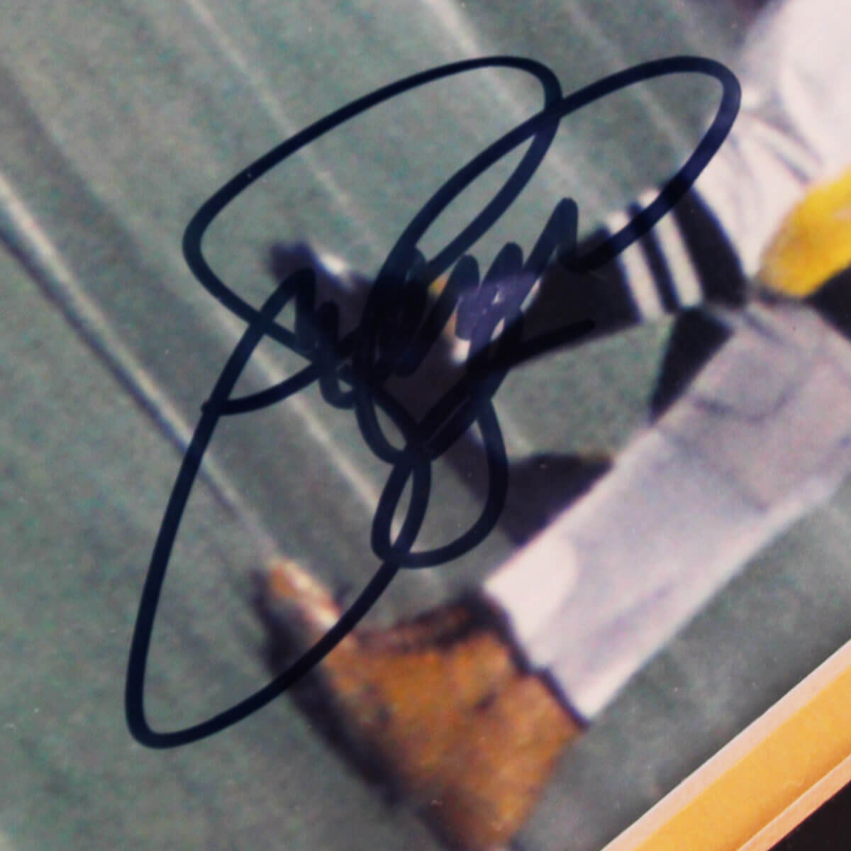 104765-dis_03 104765-dis_03