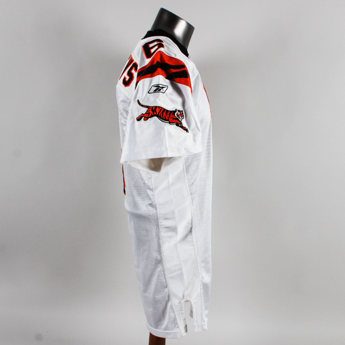 105515-43_08 105515-43_08