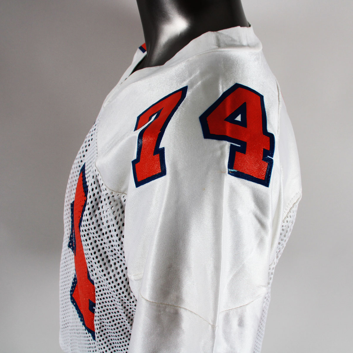 106724-40_05 106724-40_05