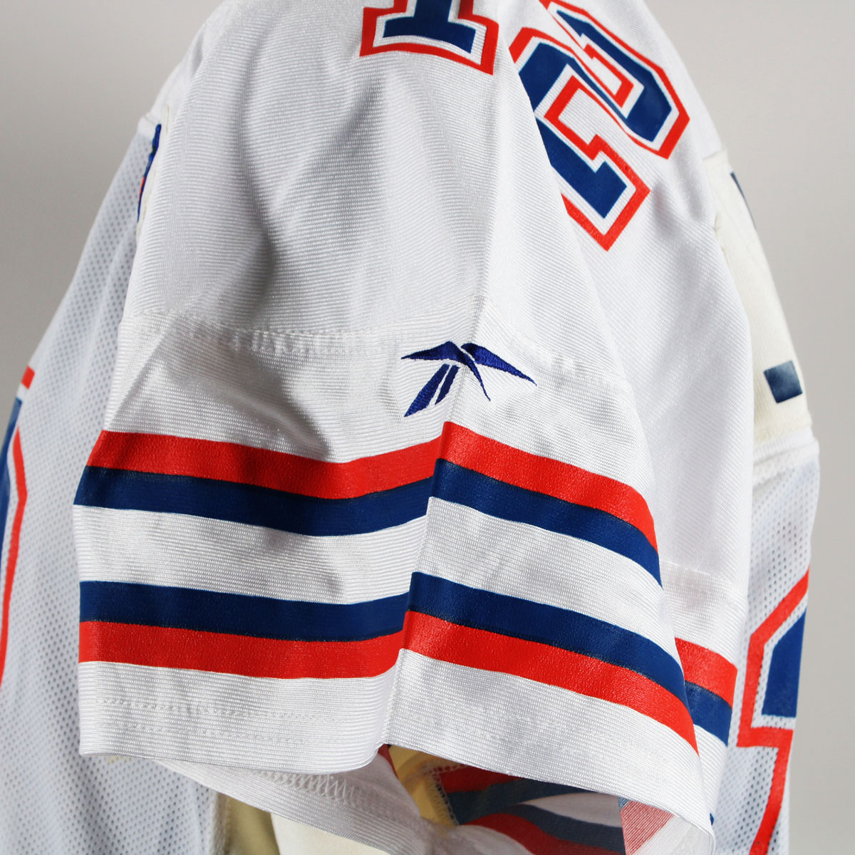 106799-40_05 106799-40_05