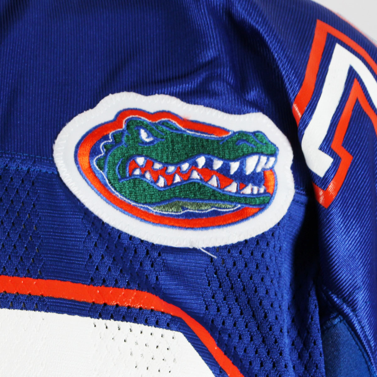 108019-40_05 108019-40_05