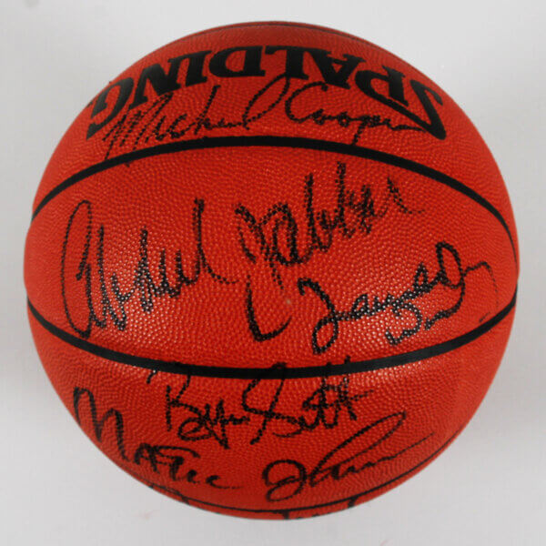1980's Lakers Team Signed Basketball LE 172/500 Kareem Abul-Jabbar, Magic Johnson, Jerry West, etc. Showtime - COA UDA