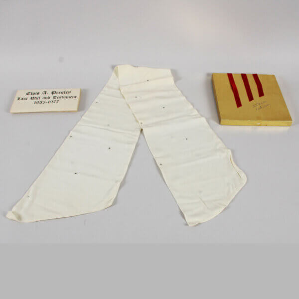 Elvis Presley Worn Scarf - COA 100% Authentic Team sbb