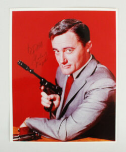 Robert Vaughn Signed Photo 8x10 The Man From Uncle - COA JSA