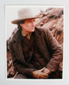 Bill Pullman Signed Photo 8x10 - COA JSA