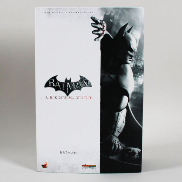 Batman Action Figure Hot Toys Arkham City 1/6 Scale New in Box