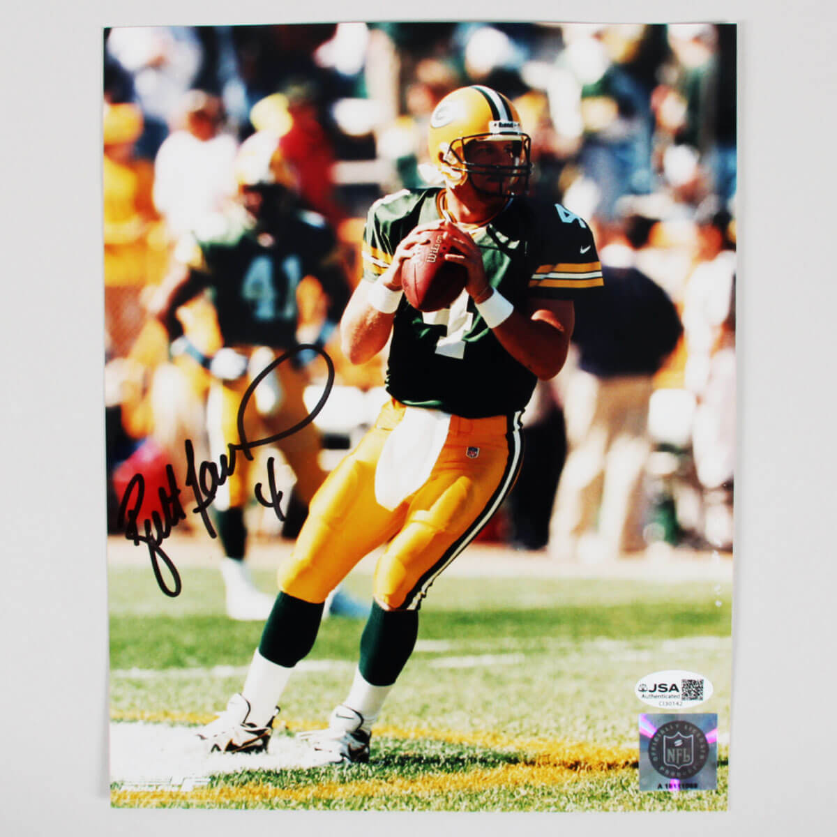 Brett Favre Signed Photo 8x10 Packers - COA JSA