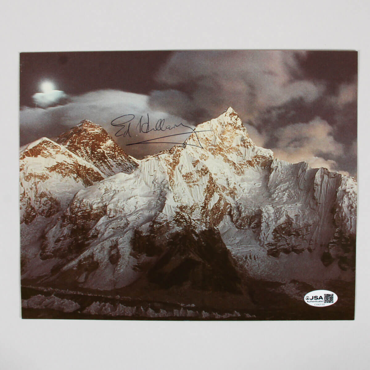 Edmund Hillary Signed Photo 8x10 - COA JSA