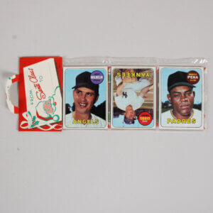 1969 Topps Christmas 12 Card Unopened RACK PACK