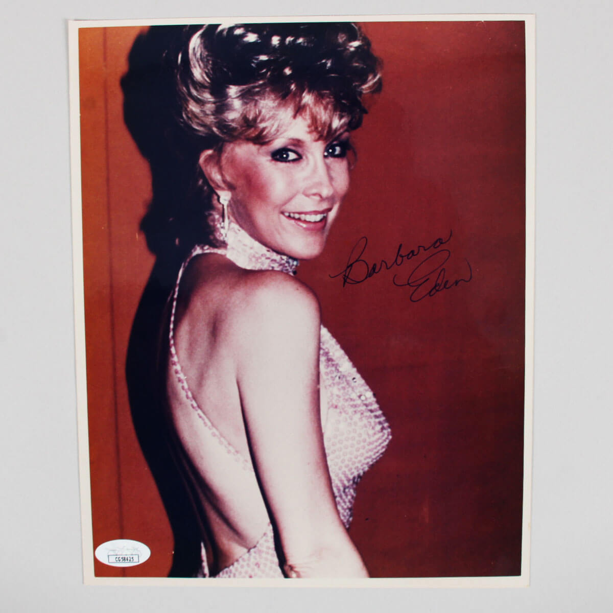 Barbara Eden Signed Photo 8x10 - COA JSA
