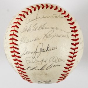 1968 Atlanta Braves Team-Signed Baseball Hank Aaron, Joe Torre, etc. - COA JSA