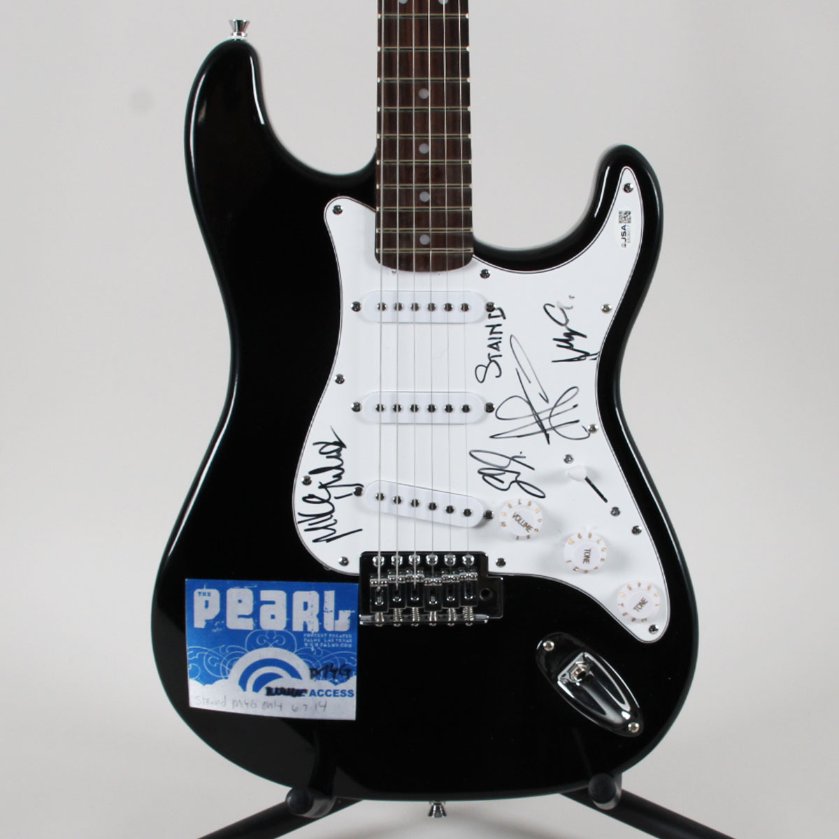 Staind Band Signed Electric Guitar (4) Aaron Lewis, Mike Mushok, Jonny April, & Sal G.  COA JSA