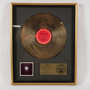 Barbra Streisand Gold RIAA Sales Award 1967 33 rpm Record "A Christmas Album"