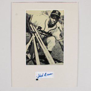 Hank Aaron Signed Cut Matted Display Braves - COA JSA