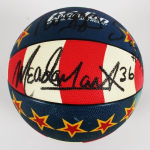 Harlem Globetrotters Team Signed Basketball - COA Legacy Foundation
