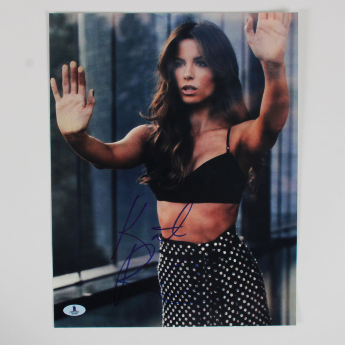Kate Beckinsale Signed Photo 11x14 Total Recall - COA BAS