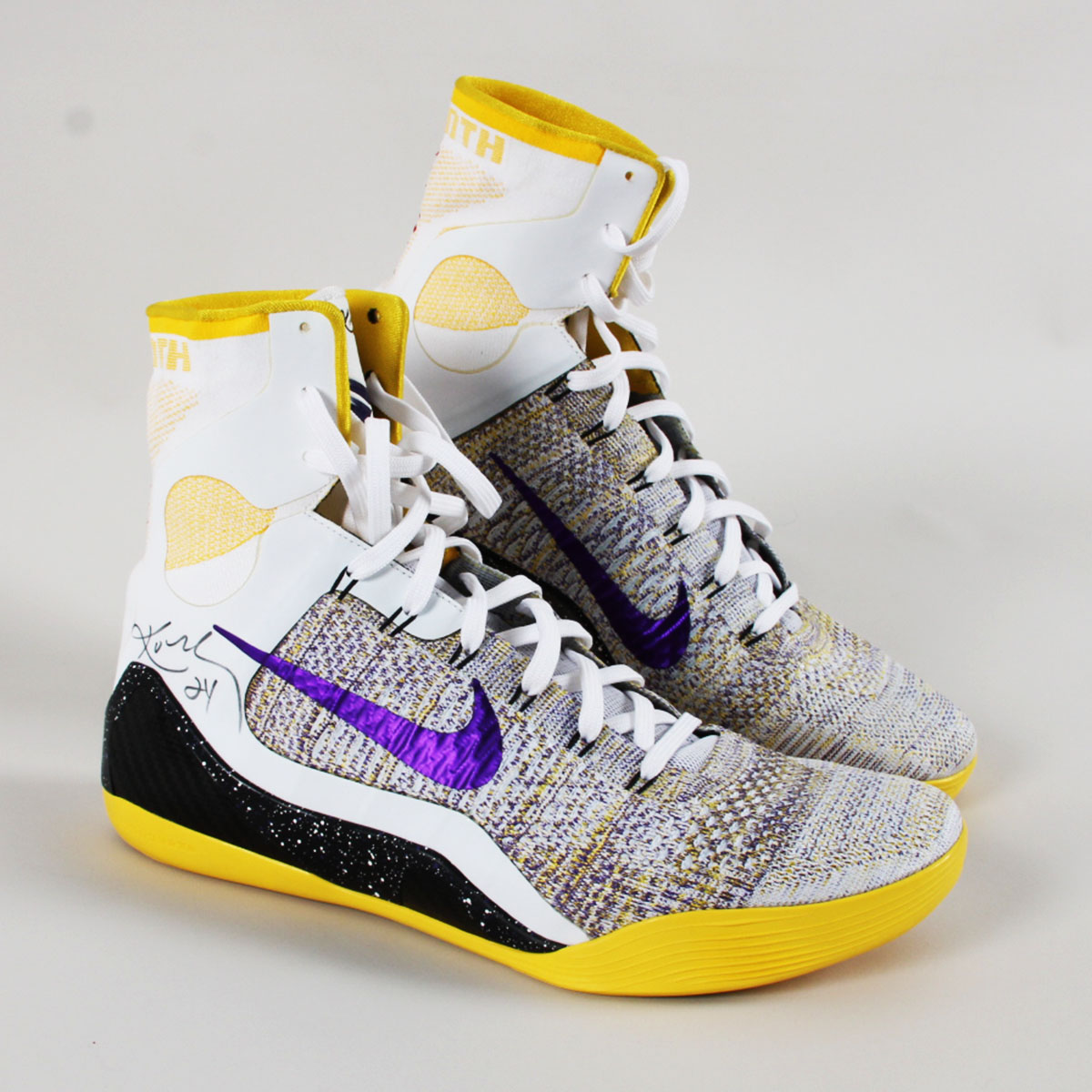 Kobe Bryant Game Issued Shoes Lakers Nike IX Elite Sneakers Promo Sample  – COA 100% Authentic Team