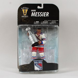 McFarlane NHL Legends mark Messier 7 New York Rangers Stanley Cup Figure Statue MIB