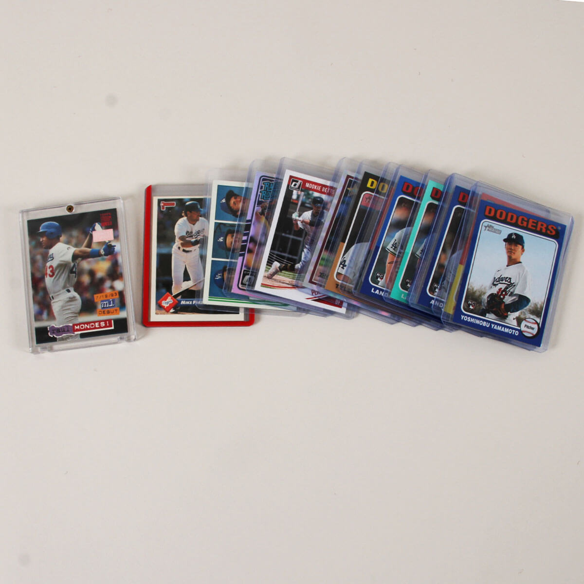 Los Angeles Dodgers Baseball Card Lot (16) Incl. Yoshinobu Yamamoto Rookie RC, Clayton Kershaw, Mookie Betts etc.