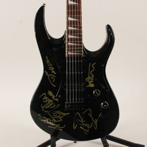 Cheap Trick Band Signed Behringer Guitar Robin Zander-Rick Nielsen-Daxx Nelson-Tom Petersson - COA JSA