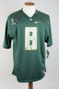 Marcus Mariota Signed Jersey Oregon - COA Steiner/Player Holo