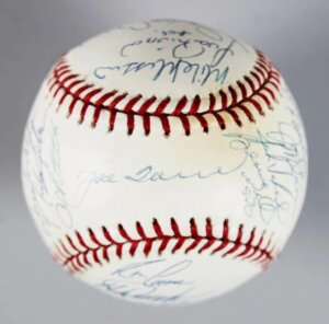 2002 Team-Signed Baseball Yankees 26 Sigs. - COA JSA