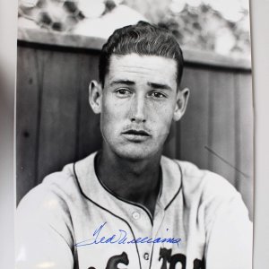 Boston Red Sox Ted Williams Signed 16x20 Photo