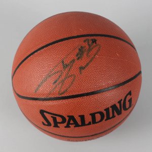 Los Angeles Lakers - Shaquille O'Neal Signed Basketball (JSA COA)