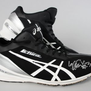 2014 NY Yankees - Ichiro Suzuki Game-Worn, Signed Turf Shoes - COA Player Letter