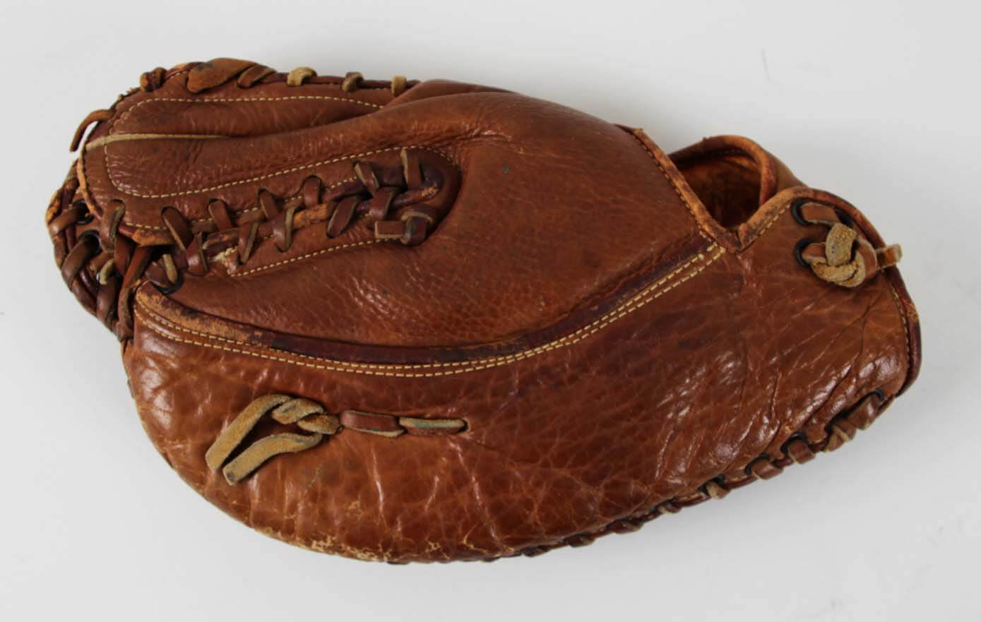 194855 Vintage First Baseman Baseball Glove Mitt Memorabilia Expert