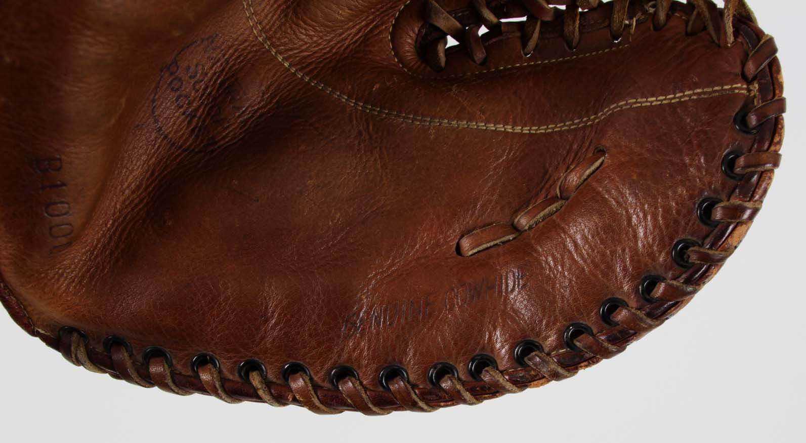 194855 Vintage First Baseman Baseball Glove Mitt Memorabilia Expert
