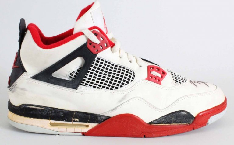 1989 Michael Jordan Chicago Bulls Air Jordan IV Sneakers - Memorabilia Expert