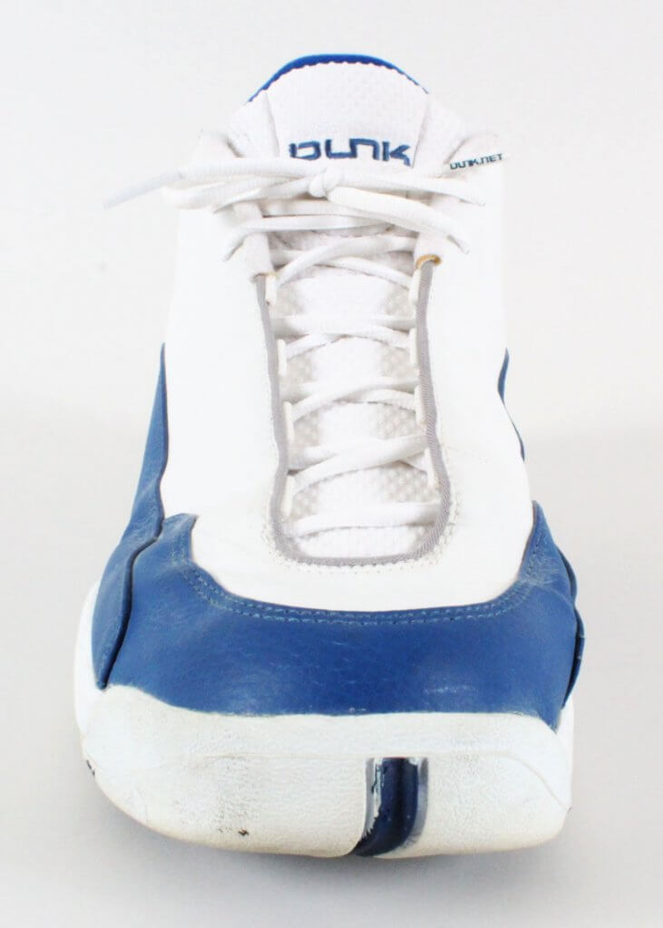 Shaquille O�Neal GameWorn Shoe Lakers