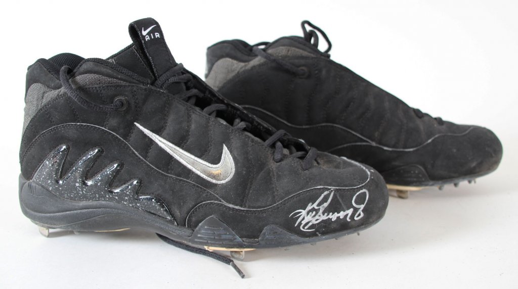ken griffey jr youth cleats
