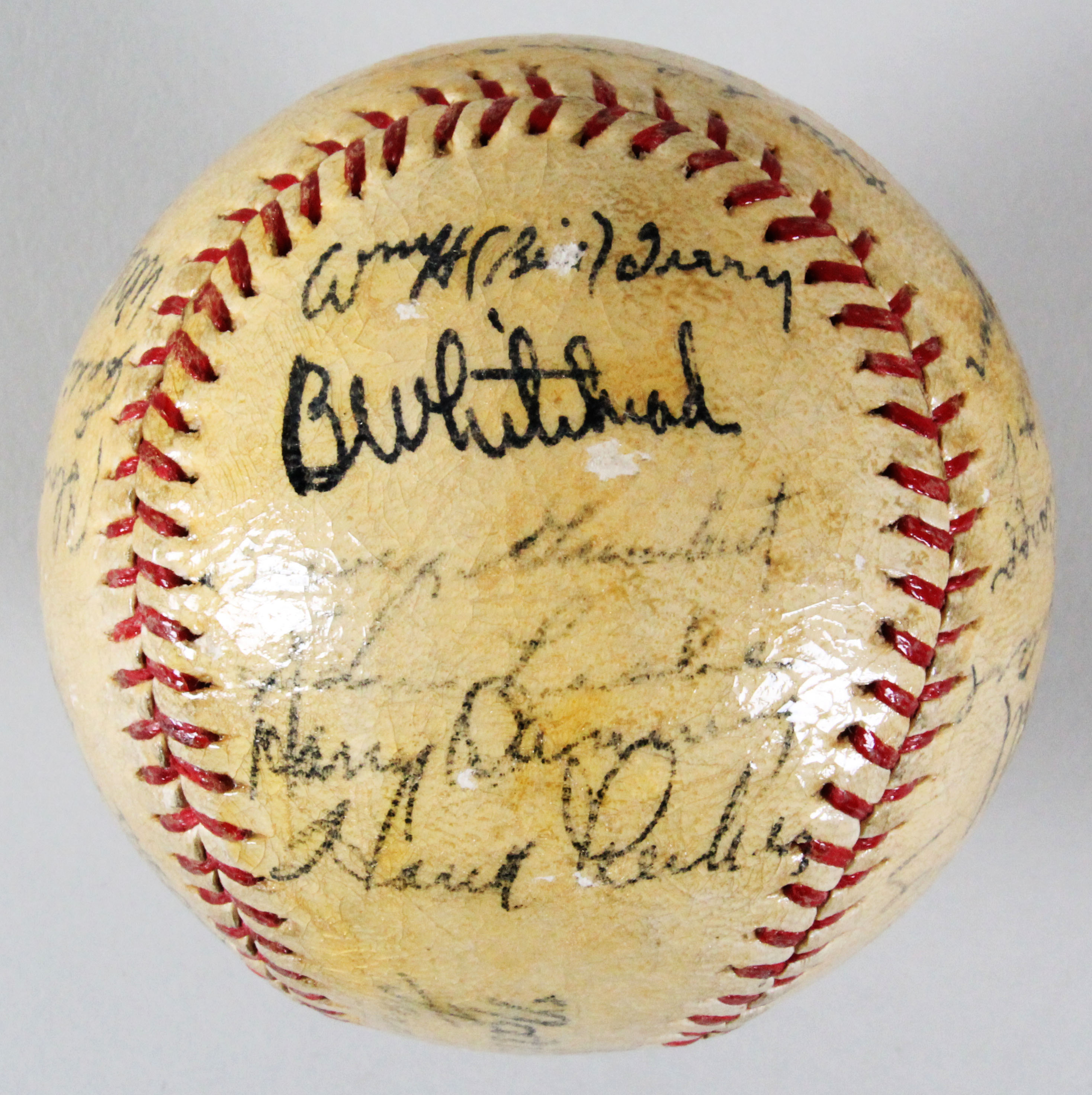 1937 NY Giants TeamSigned Baseball Mel Ott, Carl Hubbell, etc. COA