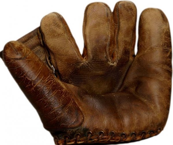 1942 “Pride of the Yankees” Prop Split Finger Baseball Glove Memorabilia Expert