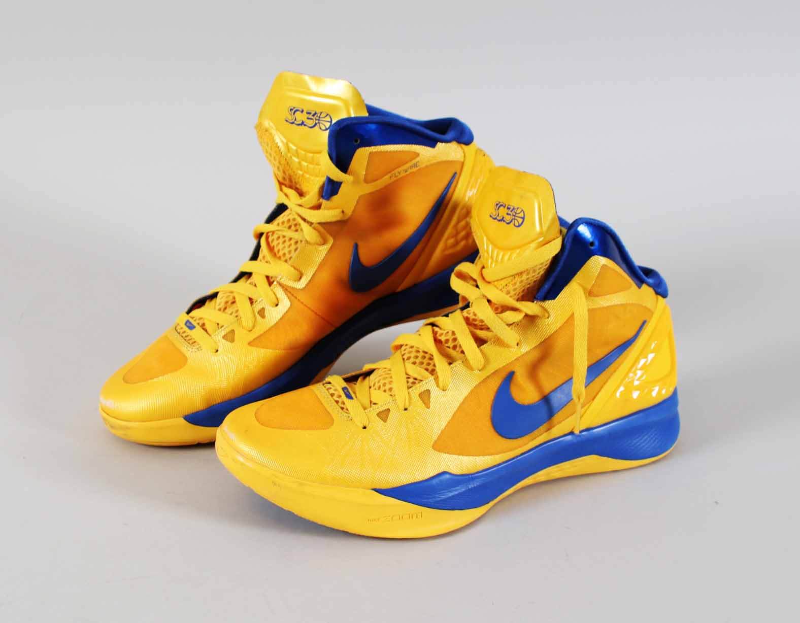 2011 Stephen Curry Worn Shoes Warriors COA Provenance LOA 100%  Authentic Team