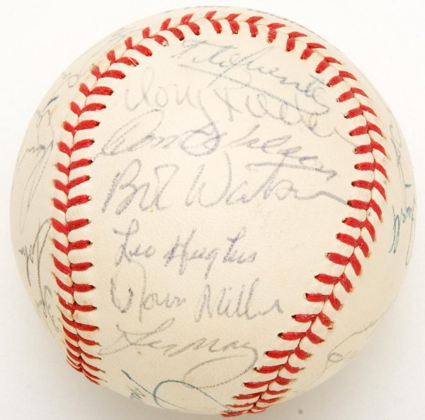 William Perry Signed Helmet “Mr. Fridge” Memorabilia Expert