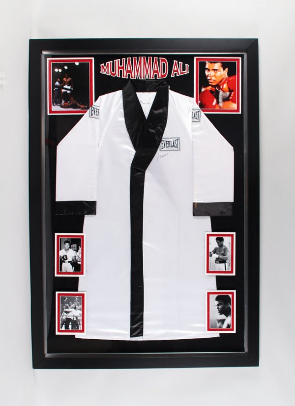 autograph bathrobe