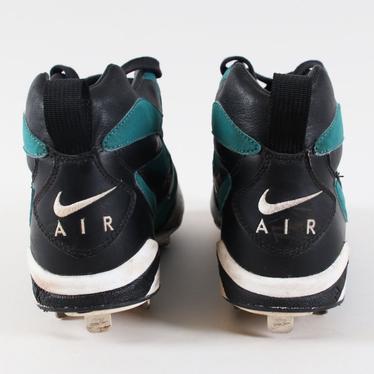 ken griffey jr youth cleats