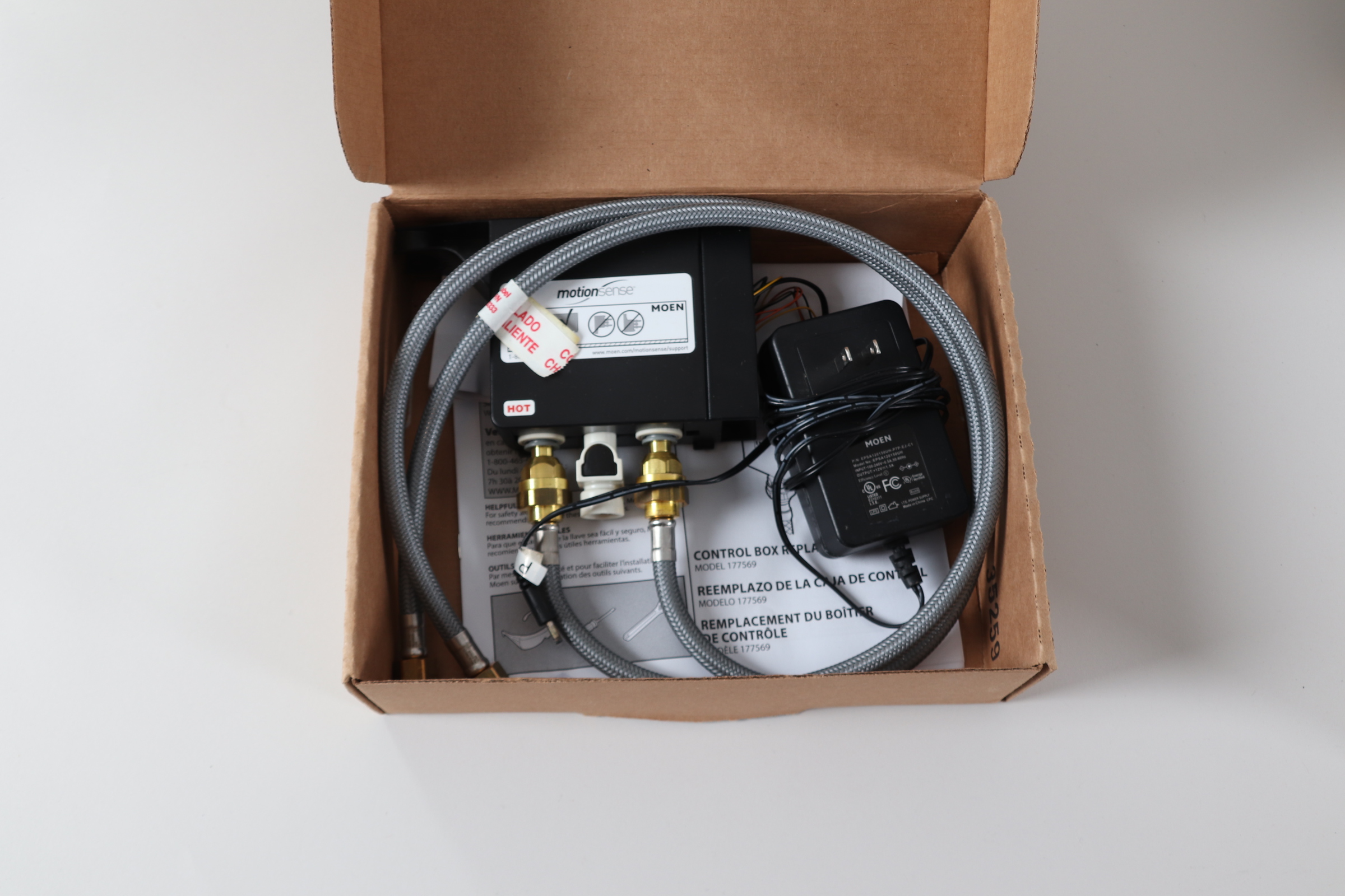 Moen MotionSense Touchless Faucet New in Box Memorabilia Expert